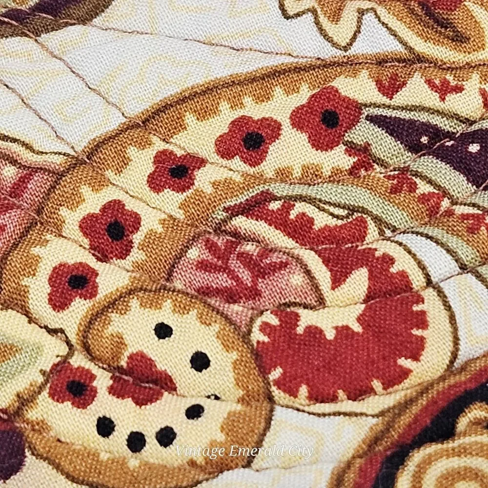Vtg Reversible Placemats Set / 4 Scalloped Floral Cottagecore Quilted Table Mats